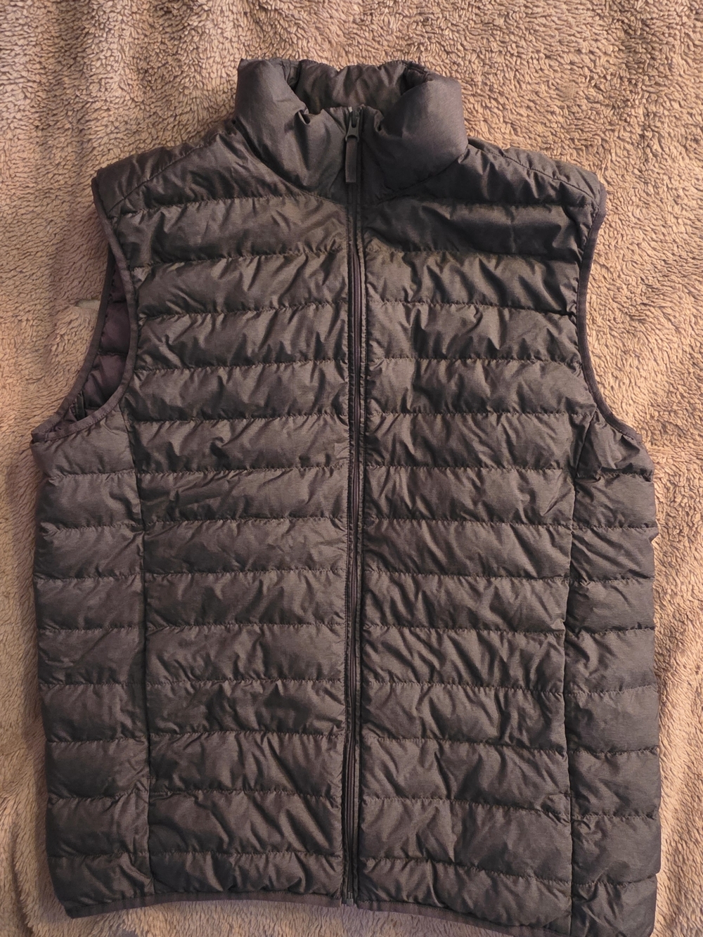 Uniqlo Quilted Packable Puffer Vest - Black Size Small